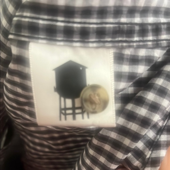 button up - Picture 7 of 8